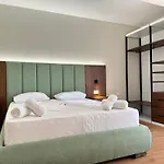 Eval Hotel
