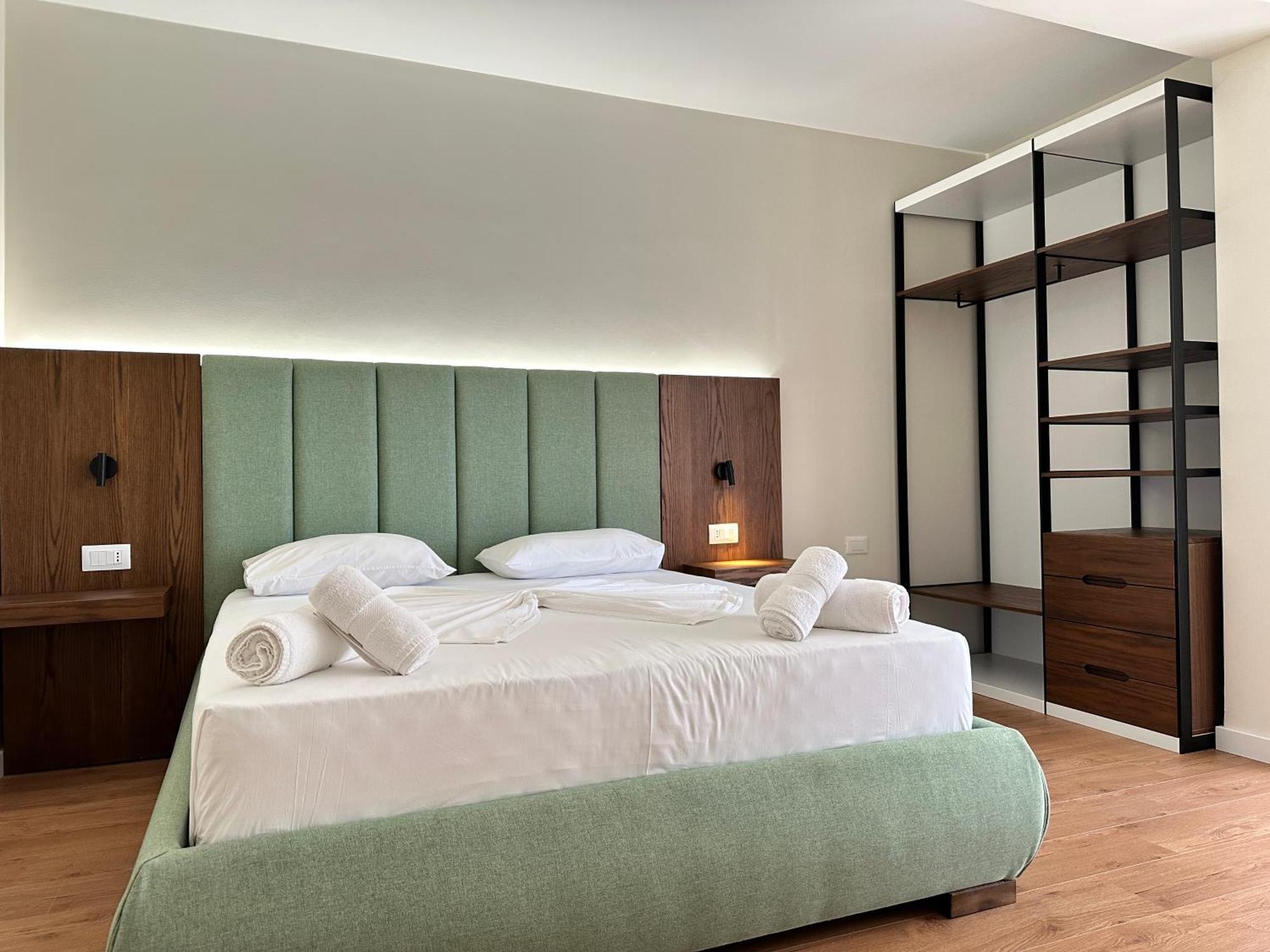 Eval 4* Sarande