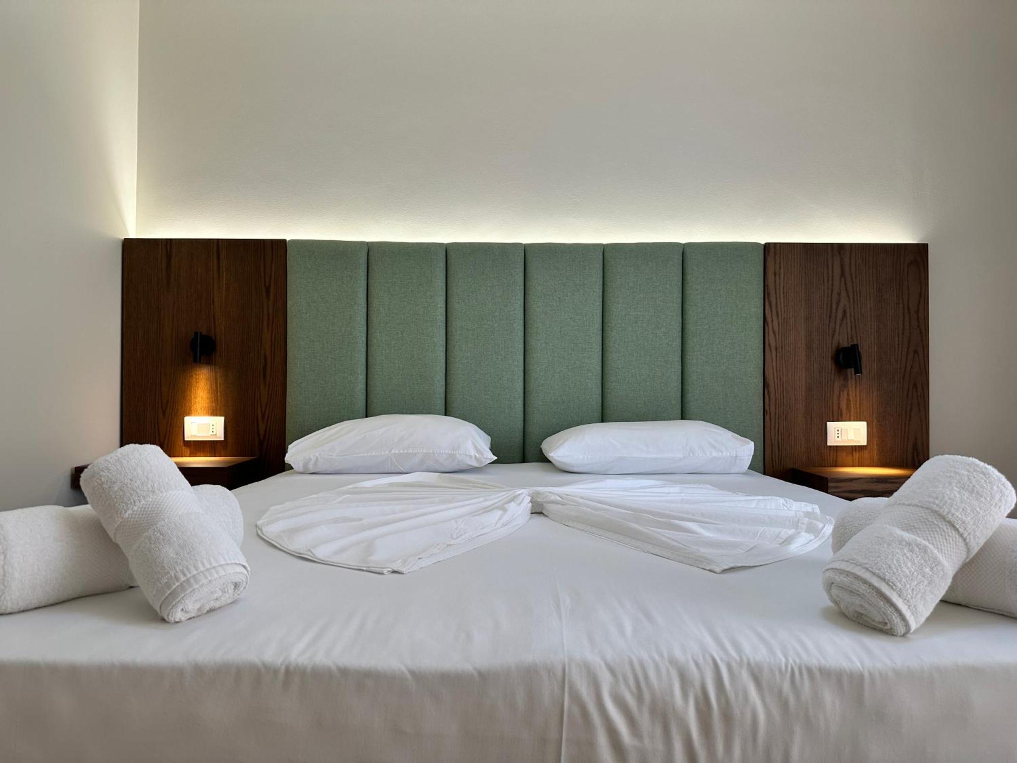 Aparthotel Eval 4*