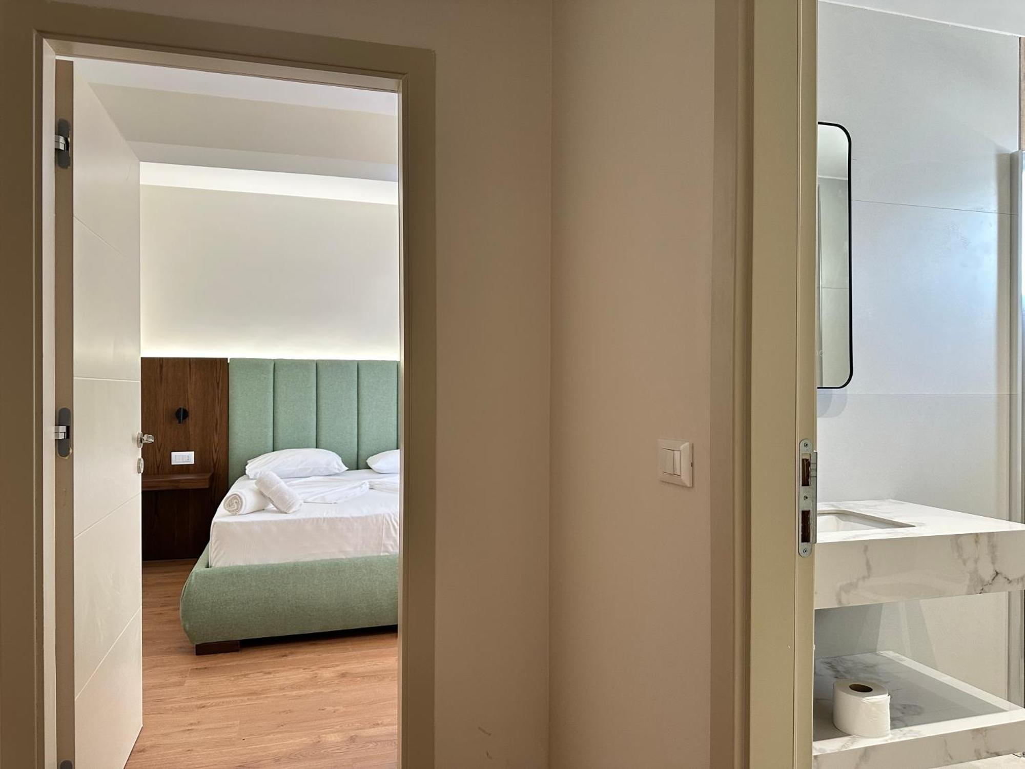 Aparthotel Eval Sarande